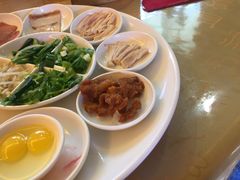 -桥馫源蒙自过桥米线(蒙自店)