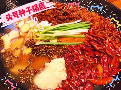 -周幺妹重庆老火锅(银泰城总店)