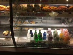 面包甜点陈列柜-星巴克(中山广场店)