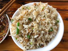 芽菜炒饭-学街秀兰麻辣烫