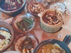-有红鸡毛店·砂锅菜(抚琴夜市店)
