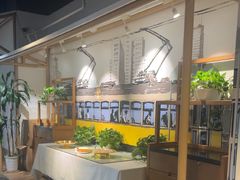 -渝信川菜 · 川味家常菜(财富购物中心店)