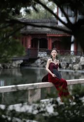 -Lady  Jane高端婚纱礼服馆