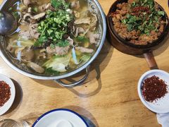 -谢老五跷脚牛肉·非遗传承店