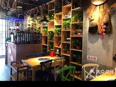 -小小河边鱼(天润城店)
