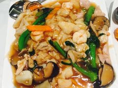 -半岛海鲜酒家