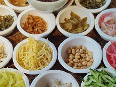 -包整·丝娃娃(一览甲秀楼风景店)