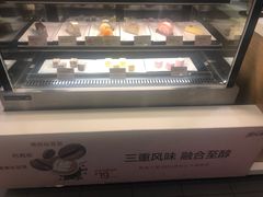 面包甜点陈列柜-麦当劳(西单明珠店)