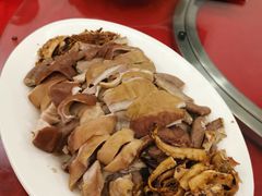 万寿果猪肚鱿鱼龙骨汤-东馆和天下特色餐饮(工农店)