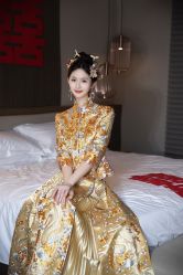 -艾朵婚纱