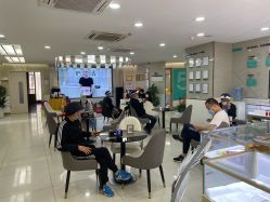 -新生植发·植养护一体