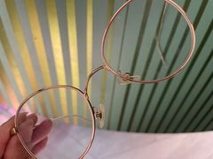 -LOOK眼镜·蔡司依视路配镜(宝山万达店)