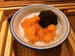 芒果白雪黑糯米-拾光·小碗甜品