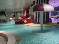 -涨巢·潮玩水疗局