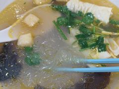 -小杨生煎(金山百联购物中心3楼店)