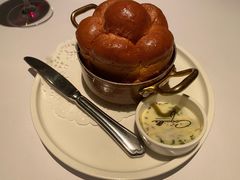 餐前面包黄油-壳里西餐厅Coquille Seafood Bistro(蒙自路店)