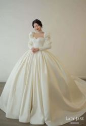 -Lady  Jane高端婚纱礼服馆
