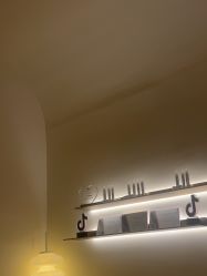 -萱娅美颜美体中心
