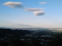 -鬼笑石后山停车场