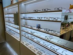 -罗伯特眼镜·蔡司官方授权(前海桂湾店)