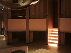 -涨巢·潮玩水疗局