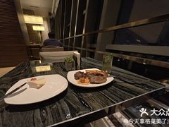 -上海漕河泾万丽酒店