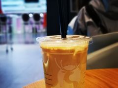 拿铁-luckincoffee瑞幸咖啡(香港名店街店)