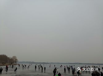 今天孩子玩的真开心啊，丁香湖离我们很近