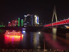 -小天鹅火锅·一线江景洪鼎旗舰店(洪崖洞店)