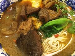 -金杨拉面王小吃面馆·牛三宝面·红烧牛肉粉