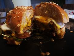 -HIGH FIVE哈福手工汉堡(桂林路店)