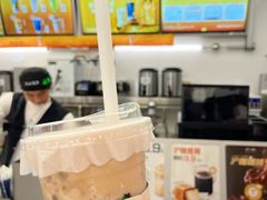 -沪上阿姨·臻选茶饮(上海环球港店)