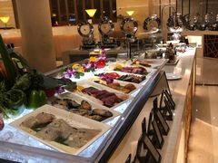 自助取餐区-东西风牛排馆周末烧烤自助(首都机场希尔顿店)