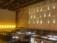 -洛缦音乐餐厅(工业展览馆万象城店)