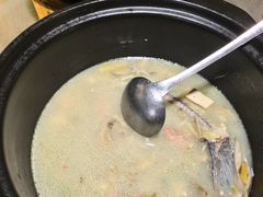 -土砂锅生态山庄·非遗砂锅雅鱼