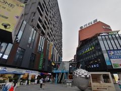 -江燕路万科里