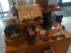 零售区-星巴克(昆山花桥商务城店)