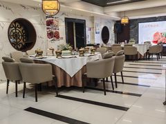 -胡记饭店(保工街店)