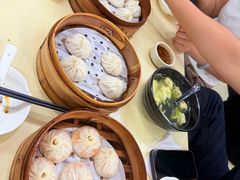 -莱莱小笼·乔艾