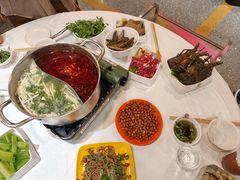 -活潑鲜跳(湖滨商业街店)