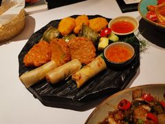 泰式经典炸味拼盘-BetterThai 泰加(苏州中心店)