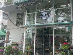 -FEI FEI FLOWER鲜花店·气球派对·宝宝宴布置(虹口德必运动Loft店)