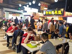 大堂-八一好吃街·高品美食广场