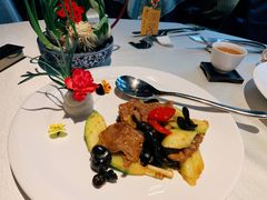 云耳脆瓜炒肥牛-皇朝会.经典传统粤菜(外滩店)