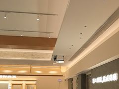 -肥肥虾庄·金牌油焖大虾(汉口城市广场店)