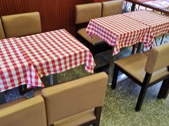 -红宝石·鲜奶小方·海派西点房(控江店)