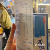吃蟹这么多年第一次见每只蟹对半切开后蟹黄整整齐齐一家人的[吐]