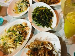 -量贩海鲜餐厅