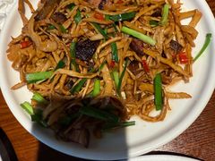 -唐师傅湘西名菜馆(武陵路店)