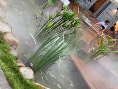 -墨居上隐·院子里火锅(峨眉店)